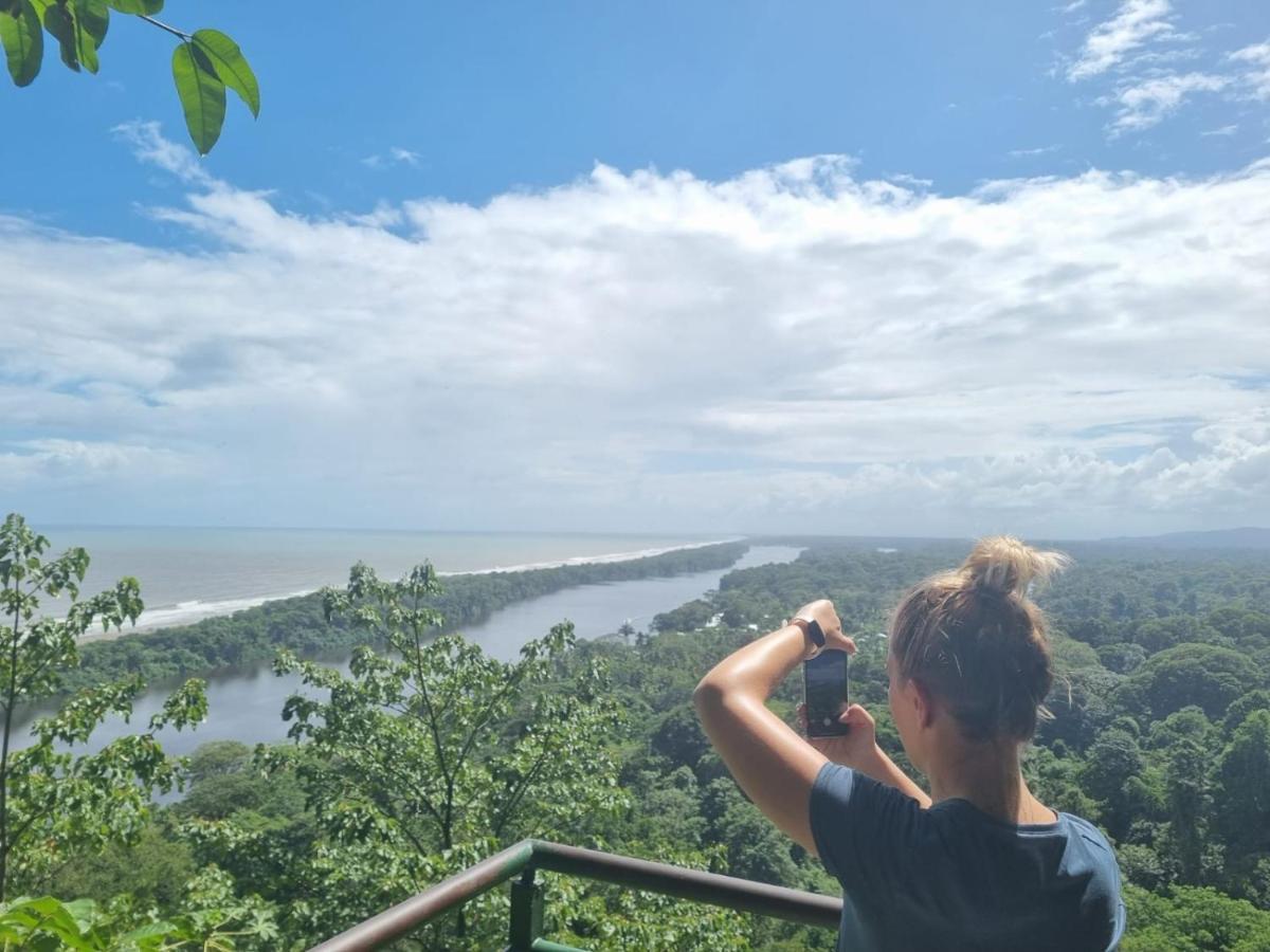 Micheck Beach House Tortuguero Eksteriør billede