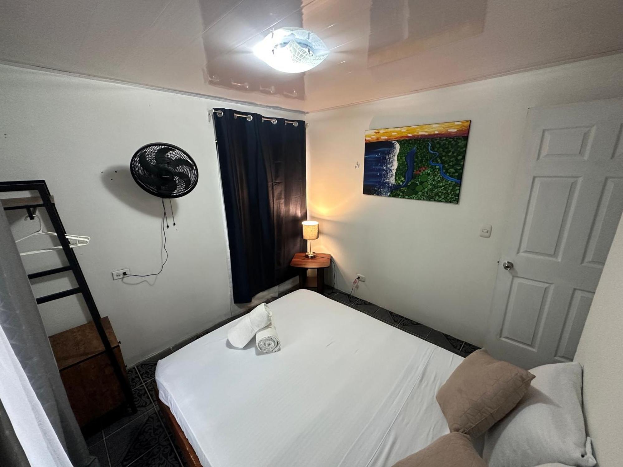 Micheck Beach House Tortuguero Eksteriør billede